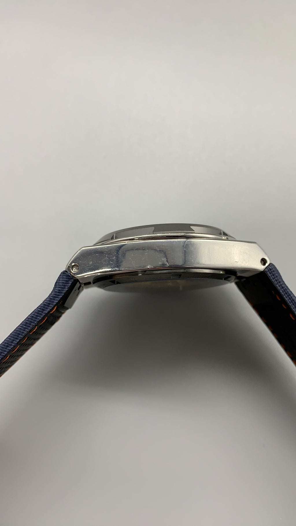 Vacheron Constantin Overseas Chronograph 5500V | 42.5MM | ตัวเรือนสแตนเลสสตีล | ฟังก์ชันจับเวลา | หน้าปัดสีน้ำเงิน | กลไกอัตโนมัติ Cal.5200