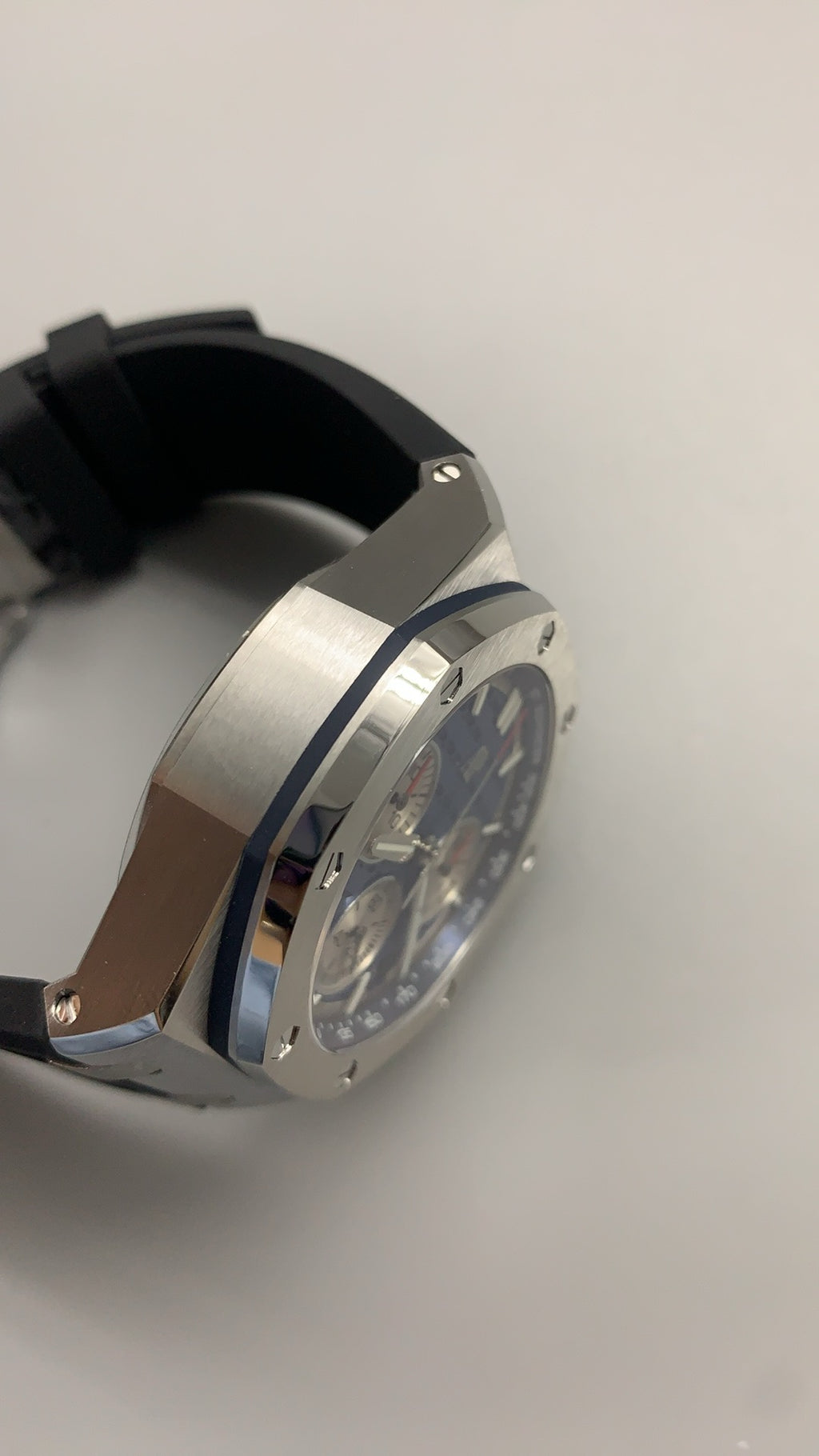 Audemars Piguet Royal Oak Offshore 26420ST | 43MM | Stainless Steel Case | Blue Dial | Chronograph | Automatic Caliber 4401