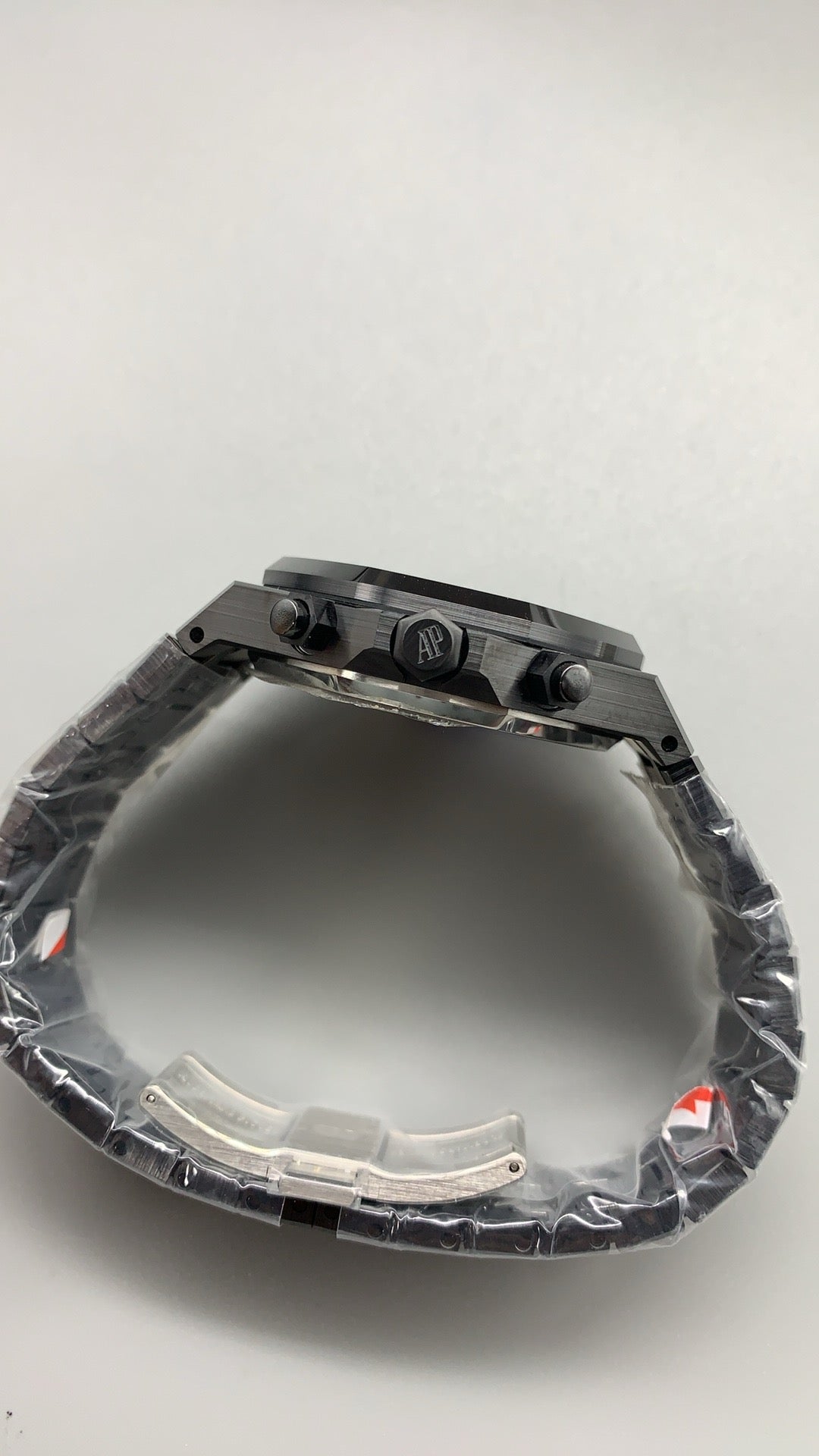 Audemars Piguet Royal Oak Offshore 26240CE | 43MM | ตัวเรือนเซรามิก | รุ่นใหม่ล่าสุด | จับเวลา Chronograph | กลไกอัตโนมัติ Cal.4401