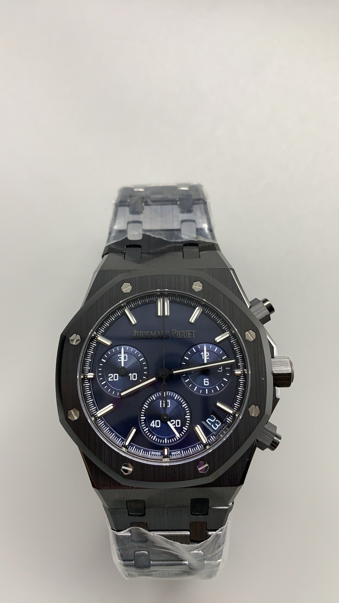 Audemars Piguet Royal Oak Offshore 26240CE | 43MM | ตัวเรือนเซรามิก | รุ่นใหม่ล่าสุด | จับเวลา Chronograph | กลไกอัตโนมัติ Cal.4401