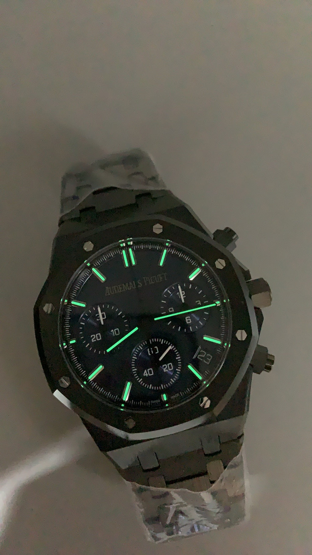 Audemars Piguet Royal Oak Offshore 26240CE | 43MM | ตัวเรือนเซรามิก | รุ่นใหม่ล่าสุด | จับเวลา Chronograph | กลไกอัตโนมัติ Cal.4401