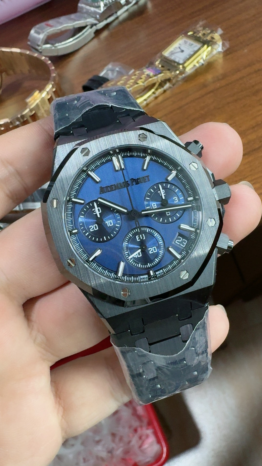 Audemars Piguet Royal Oak Offshore 26240CE | 43MM | ตัวเรือนเซรามิก | รุ่นใหม่ล่าสุด | จับเวลา Chronograph | กลไกอัตโนมัติ Cal.4401