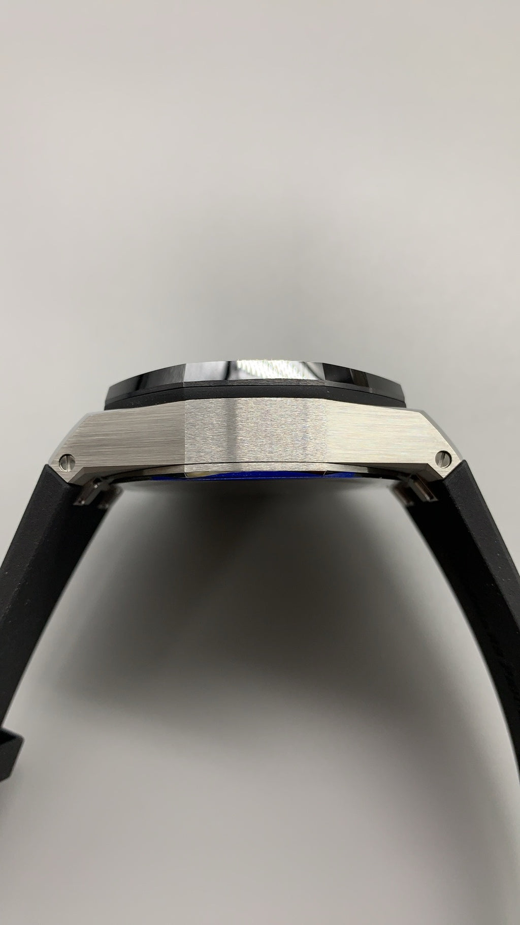 Audemars Piguet Royal Oak 26240CE | 41MM | ตัวเรือนเซรามิกสีดำ | หน้าปัดสีดำ | สายยาง | จับเวลา Chronograph | กลไกอัตโนมัติ Cal.4401