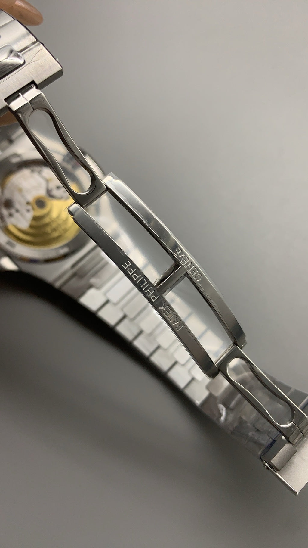 Patek Philippe Nautilus 5711 | 40MM | หน้าปัดสีน้ำเงินลายริ้ว | กลไกอัตโนมัติ Cal.324 S C