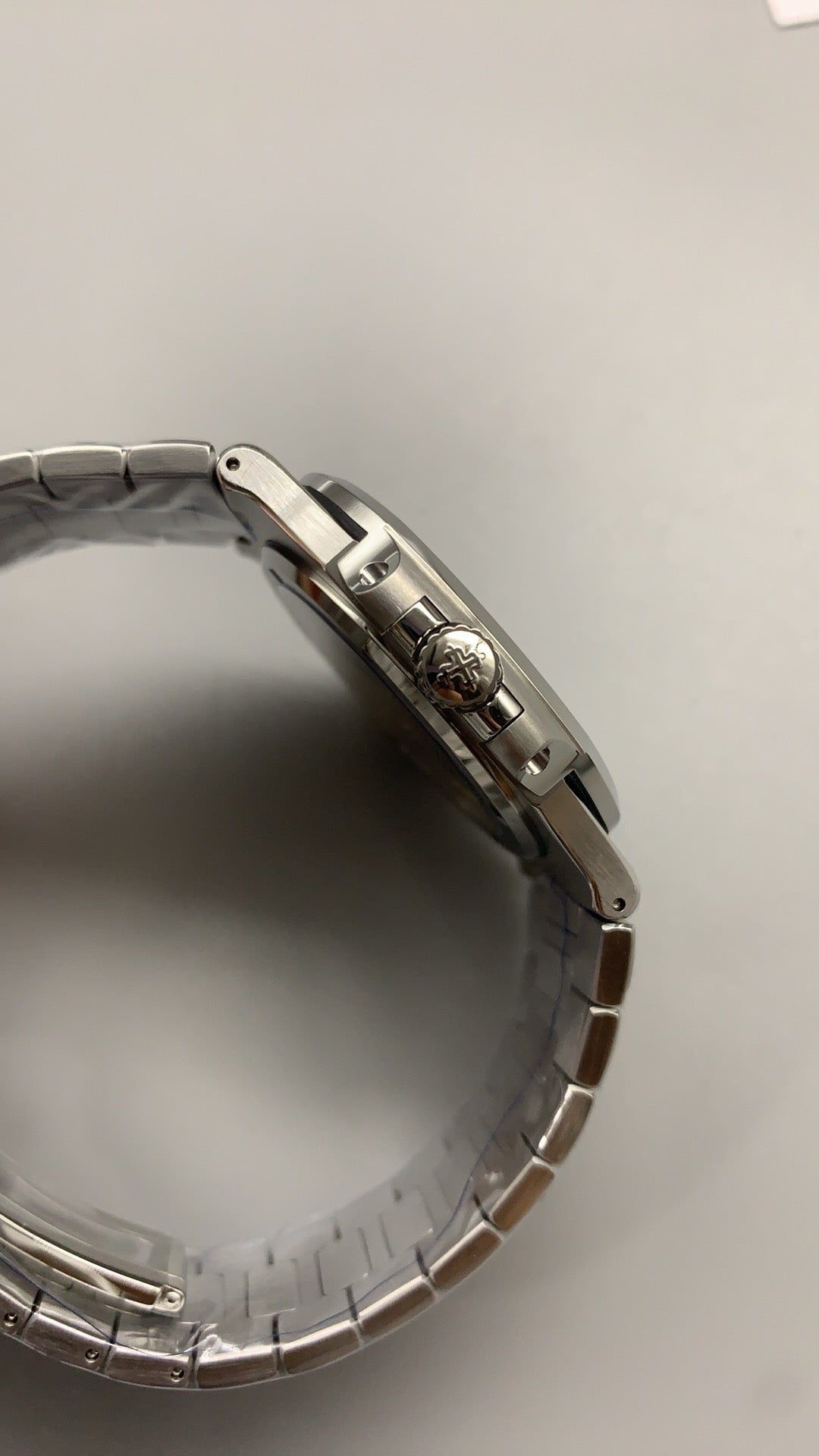 Patek Philippe Nautilus 5711 | 40MM | หน้าปัดสีน้ำเงินลายริ้ว | กลไกอัตโนมัติ Cal.324 S C