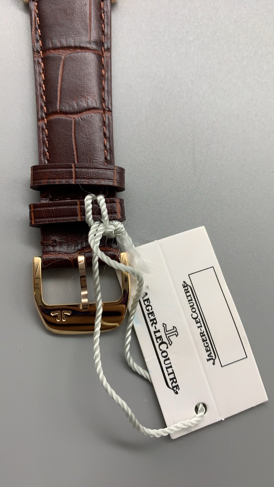 Jaeger-LeCoultre Master Ultra Thin Moon | 39MM | Rose gold-plated stainless steel case | Moonphase + date function | Brown dial | Brown alligator strap | Automatic movement Cal.925/1