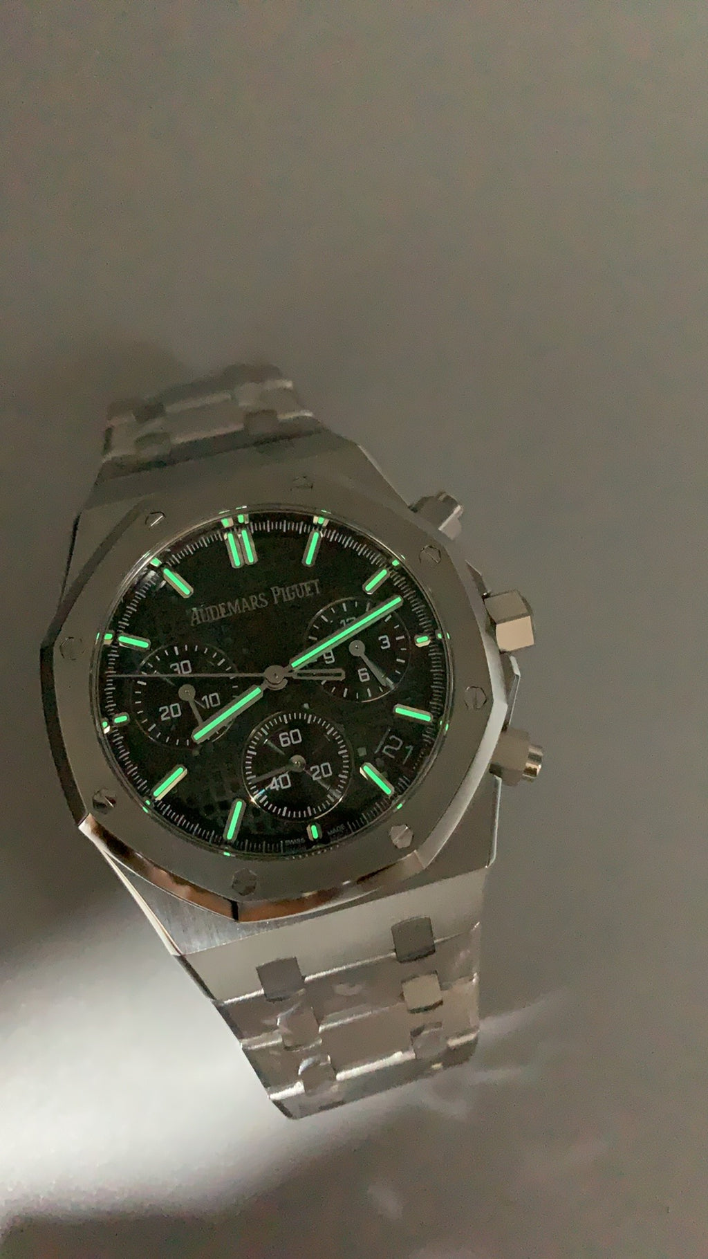 Audemars Piguet Royal Oak 26240ST | 41MM | ตัวเรือนสแตนเลสสตีล | หน้าปัดสีเขียว | จับเวลา Chronograph | กลไกอัตโนมัติ Cal.4401