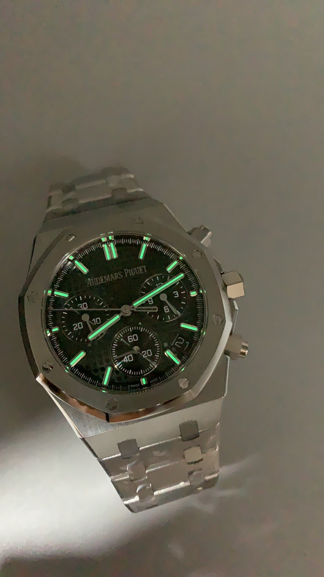 Audemars Piguet Royal Oak 26240ST | 41MM | ตัวเรือนสแตนเลสสตีล | หน้าปัดสีเขียว | จับเวลา Chronograph | กลไกอัตโนมัติ Cal.4401