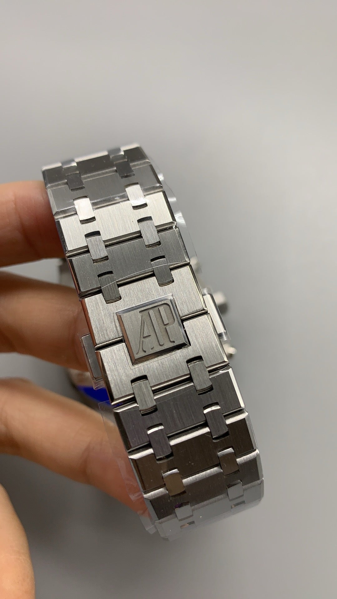 Audemars Piguet Royal Oak 26240ST | 41MM | ตัวเรือนสแตนเลสสตีล | หน้าปัดสีเขียว | จับเวลา Chronograph | กลไกอัตโนมัติ Cal.4401