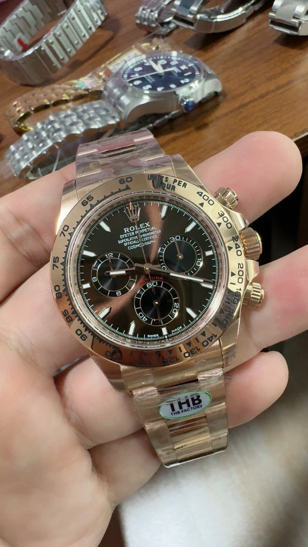 Rolex Daytona 40MM | หน้าปัดสีน้ำตาล (คาปูชิโน่) | ตัวเรือนสแตนเลสเคลือบสีโรสโกลด์ PVD