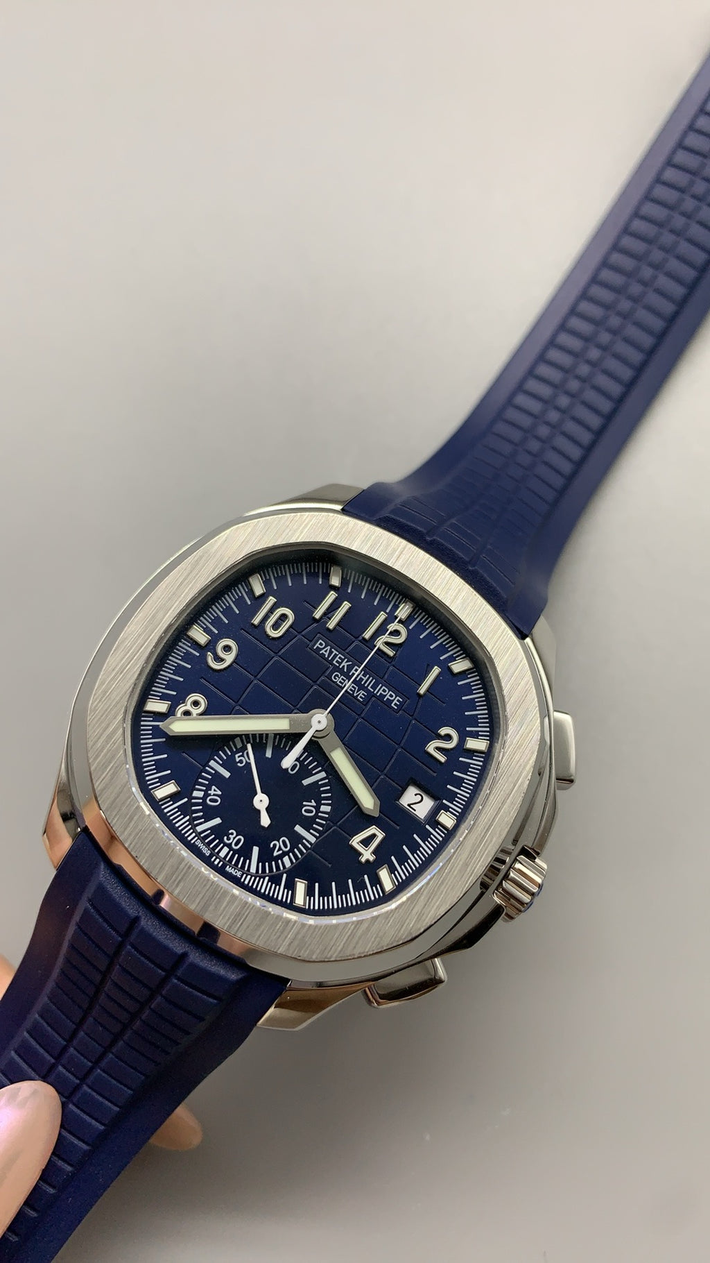 Patek Philippe Aquanaut 5968A | 42.2MM | หน้าปัดสีน้ำเงิน | โครโนกราฟจับเวลา | กลไกอัตโนมัติ Cal.CH 28-520 C