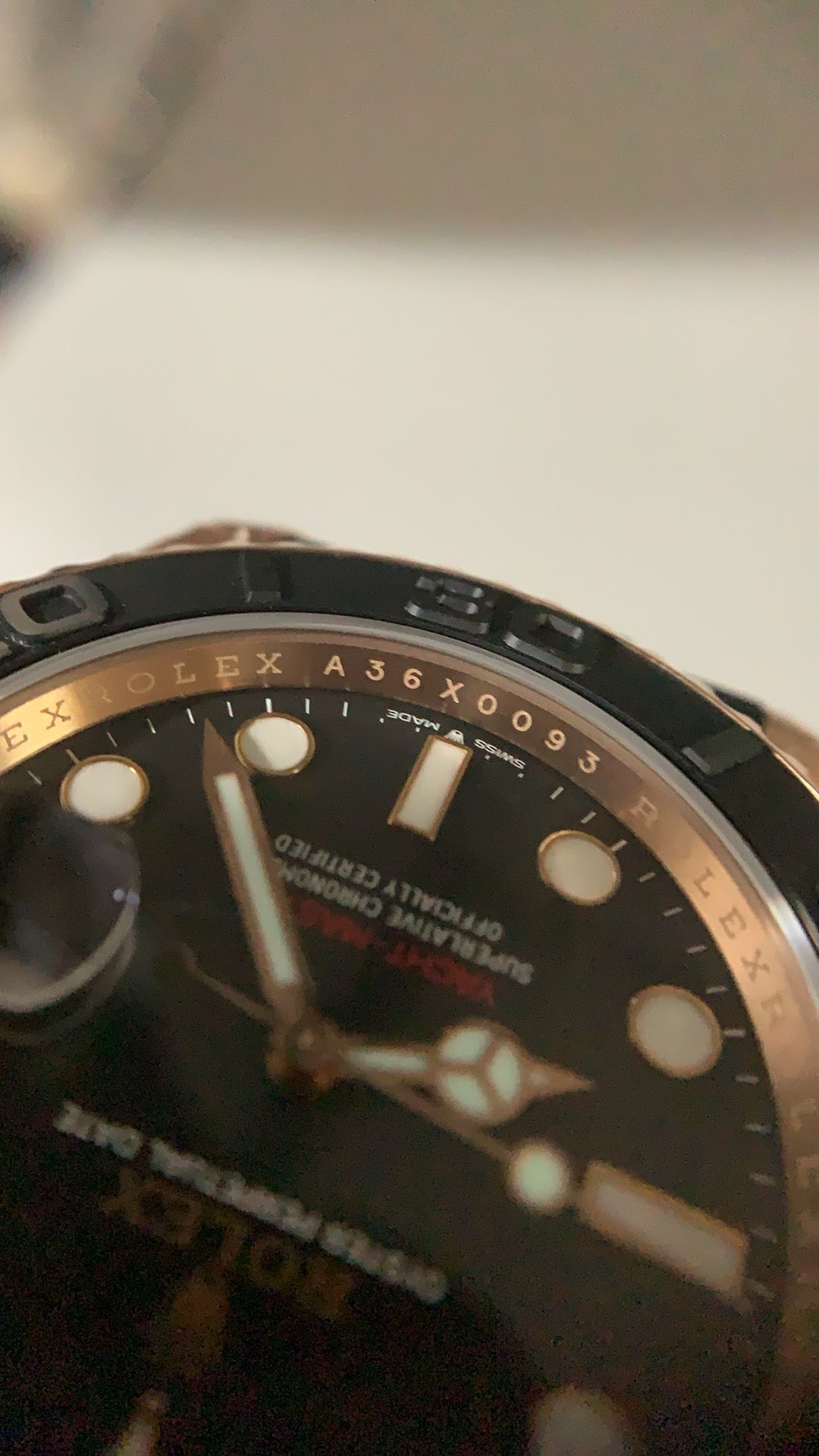 Rolex Yacht-Master 40MM | หน้าปัดสีดำ | ตัวเรือนสแตนเลสเคลือบสีโรสโกลด์ PVD