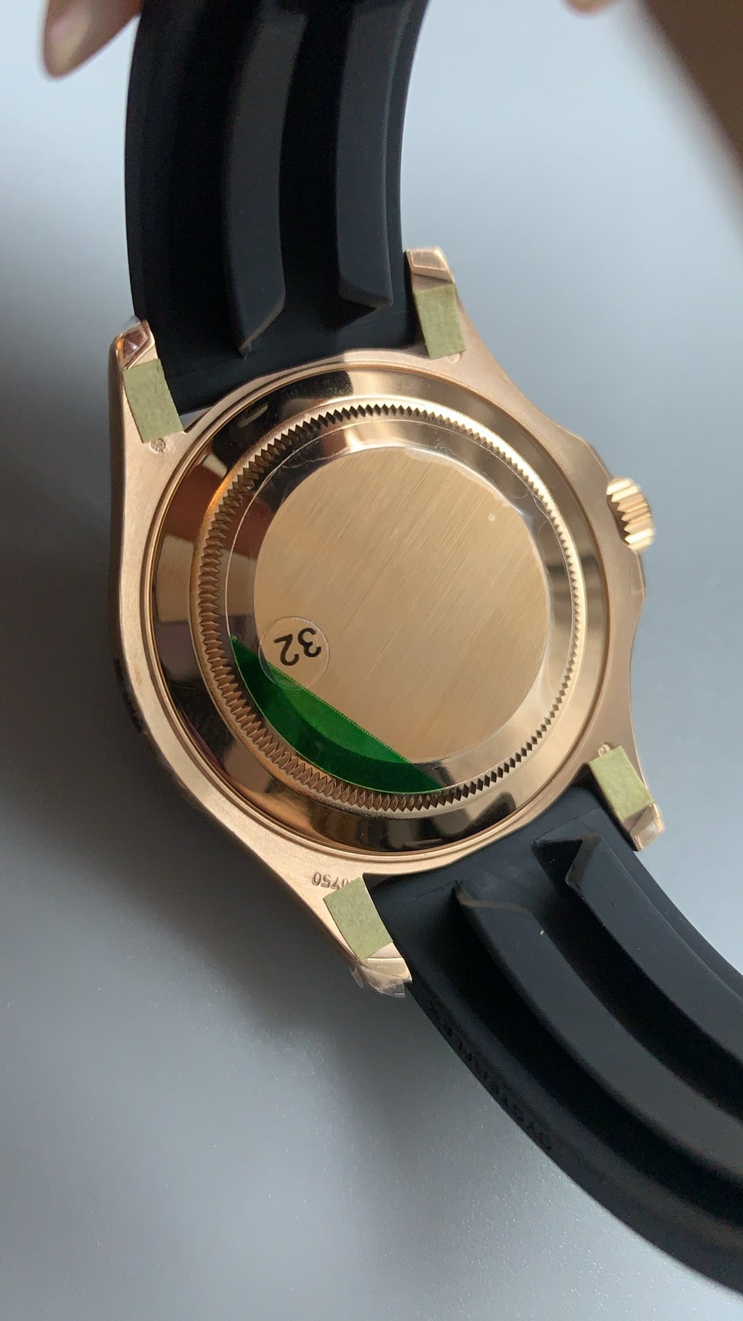 Rolex Yacht-Master 40MM | หน้าปัดสีดำ | ตัวเรือนสแตนเลสเคลือบสีโรสโกลด์ PVD