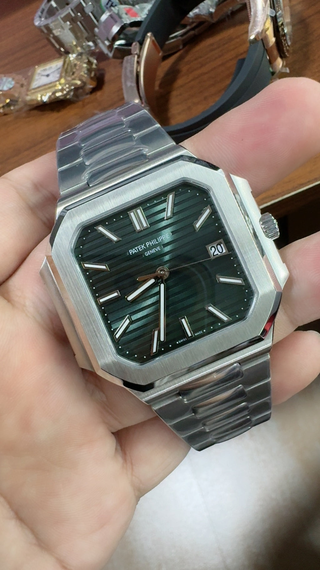 Patek Philippe Nautilus 5821 | 41MM | รุ่นใหม่ล่าสุด! | หน้าปัดสีน้ำเงินซันเรย์ | กลไกอัตโนมัติ Cal.26-330