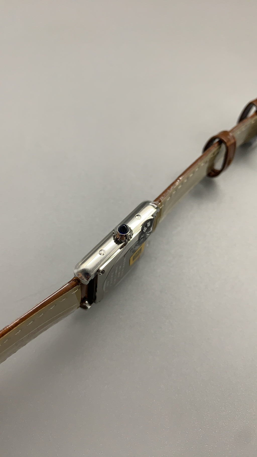 Cartier Tank Must de Cartier | ขนาดเล็ก 29×22 มม. | ควอตซ์ (Quartz)