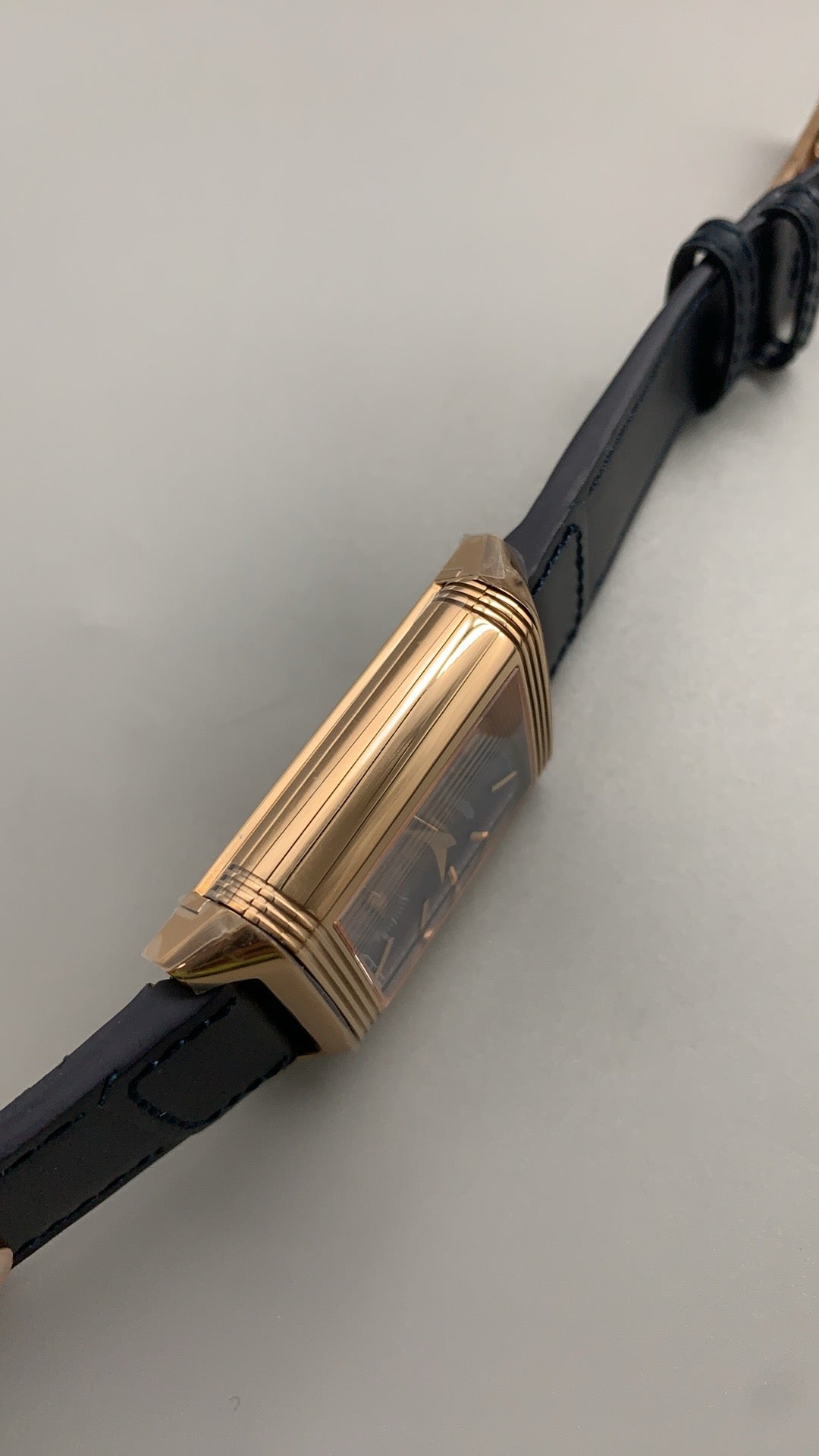 Jaeger-LeCoultre Reverso Classic Small Seconds | 45.6×27.4MM | Stainless steel case | Manual winding movement | Blue dial | Blue alligator strap | Small seconds function