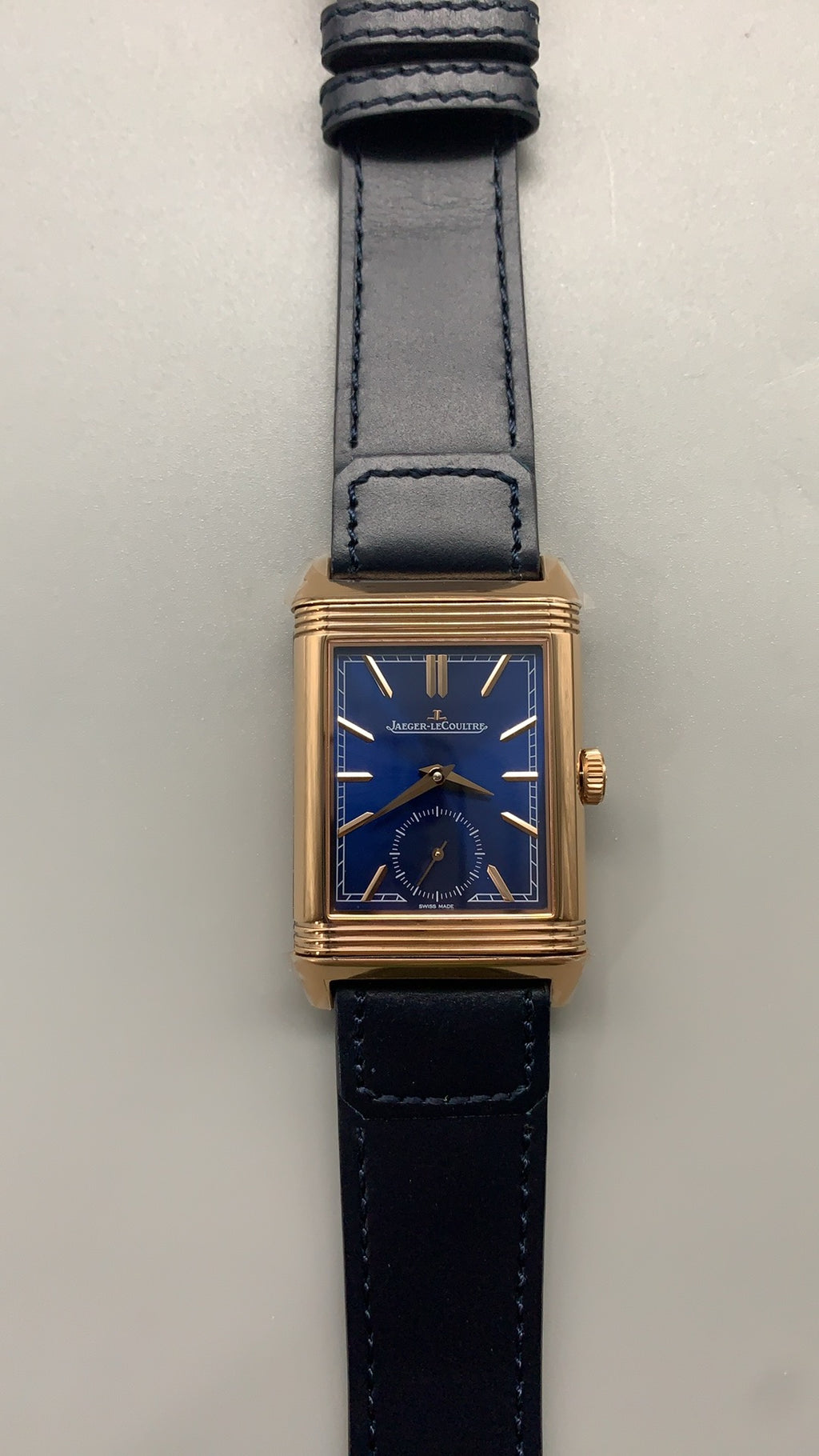 Jaeger-LeCoultre Reverso Classic Small Seconds | 45.6×27.4MM | Stainless steel case | Manual winding movement | Blue dial | Blue alligator strap | Small seconds function