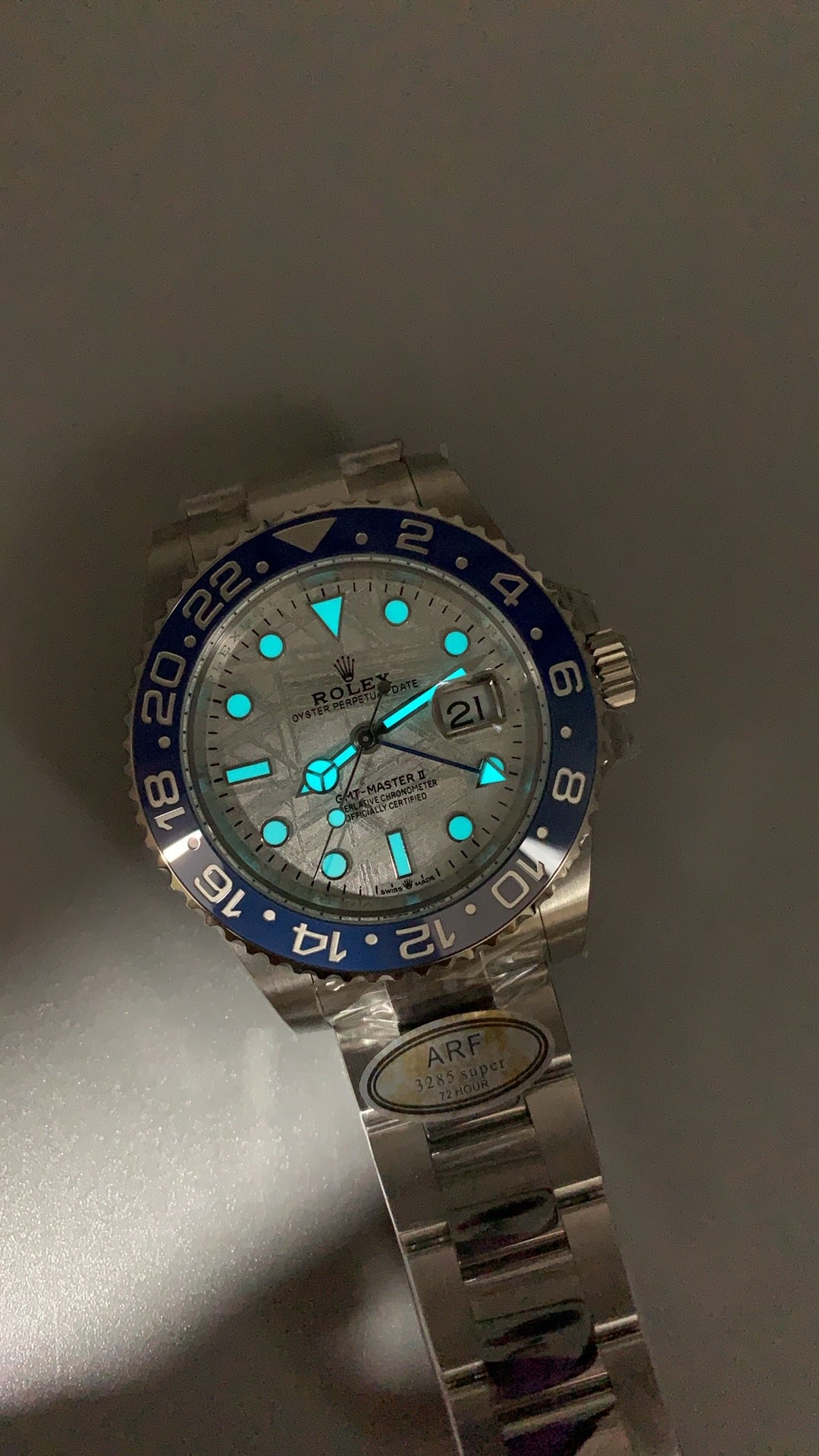 Rolex GMT-Master II 40MM | หน้าปัดอุกกาบาต ขอบสีน้ำเงิน-แดง (บลูเบอร์รี่) | กลไกอัตโนมัติ Cal.3285