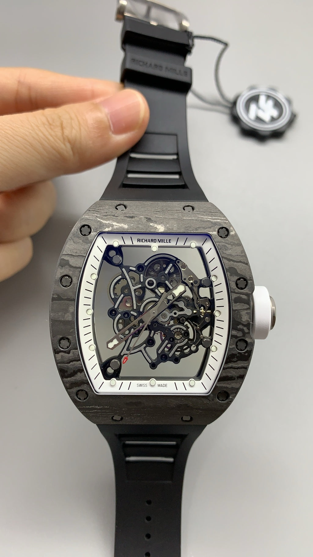 Richard Mille RM055 | 42MM | ตัวเรือนคาร์บอนไฟเบอร์ NTPT + โครงไทเทเนียม | หน้าปัดสเกเลตัน | กลไกไขลานมือ RMUL2