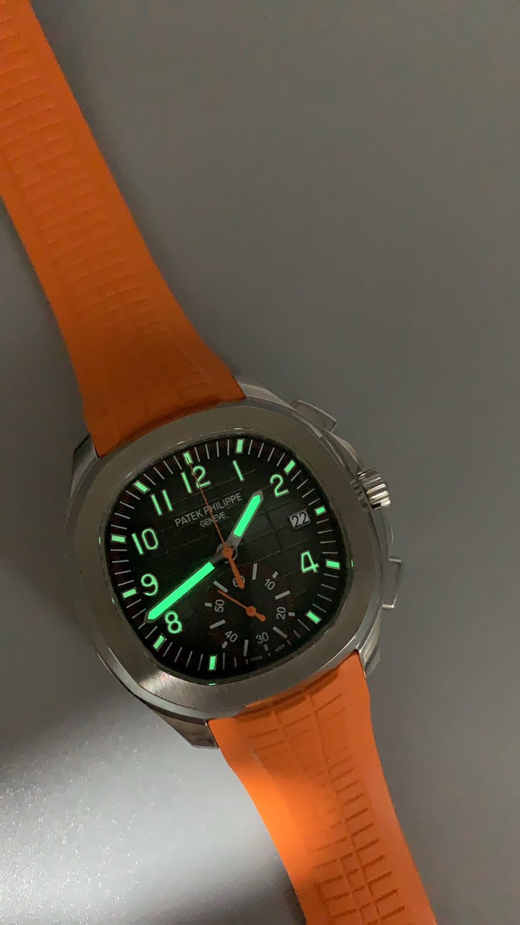 Patek Philippe Aquanaut 5968A | 42.2MM | หน้าปัดสีดำแต้มส้ม | สายยางสีส้ม | โครโนกราฟจับเวลา | กลไกอัตโนมัติ Cal.CH 28-520 C