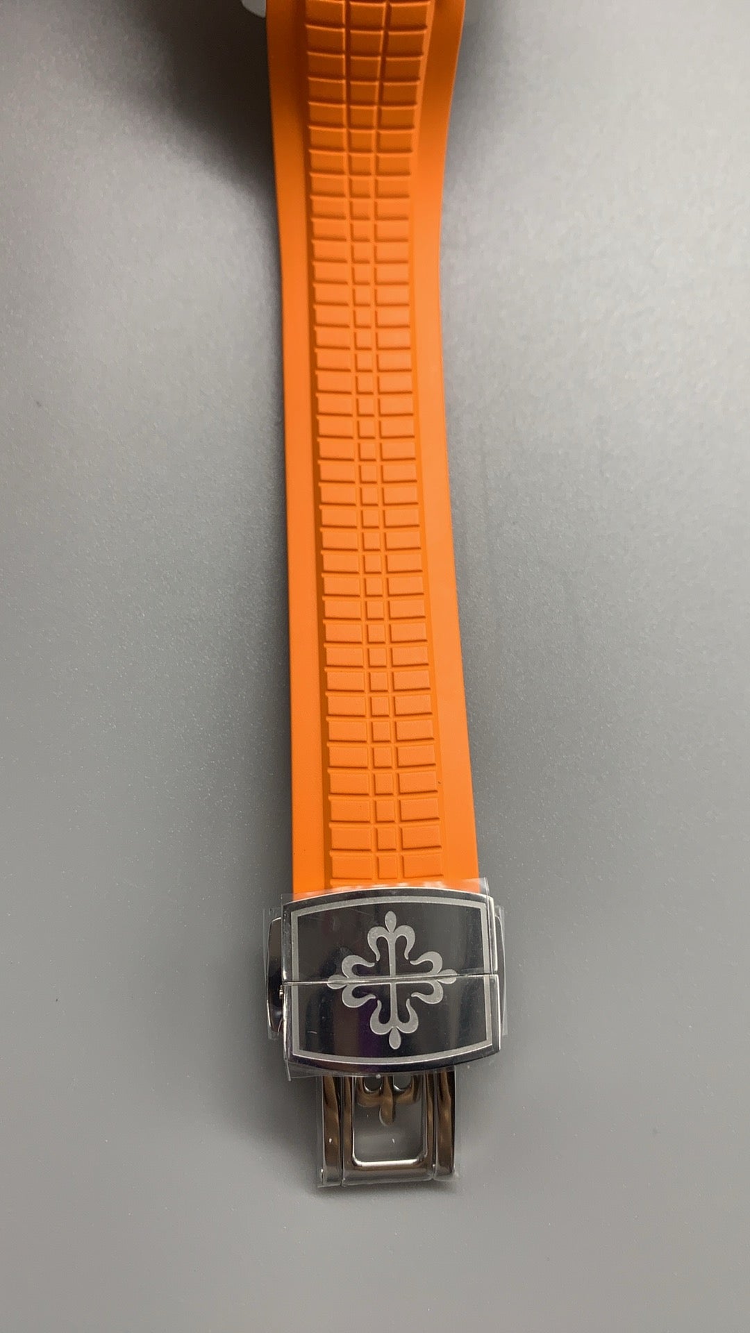 Patek Philippe Aquanaut 5968A | 42.2MM | หน้าปัดสีดำแต้มส้ม | สายยางสีส้ม | โครโนกราฟจับเวลา | กลไกอัตโนมัติ Cal.CH 28-520 C