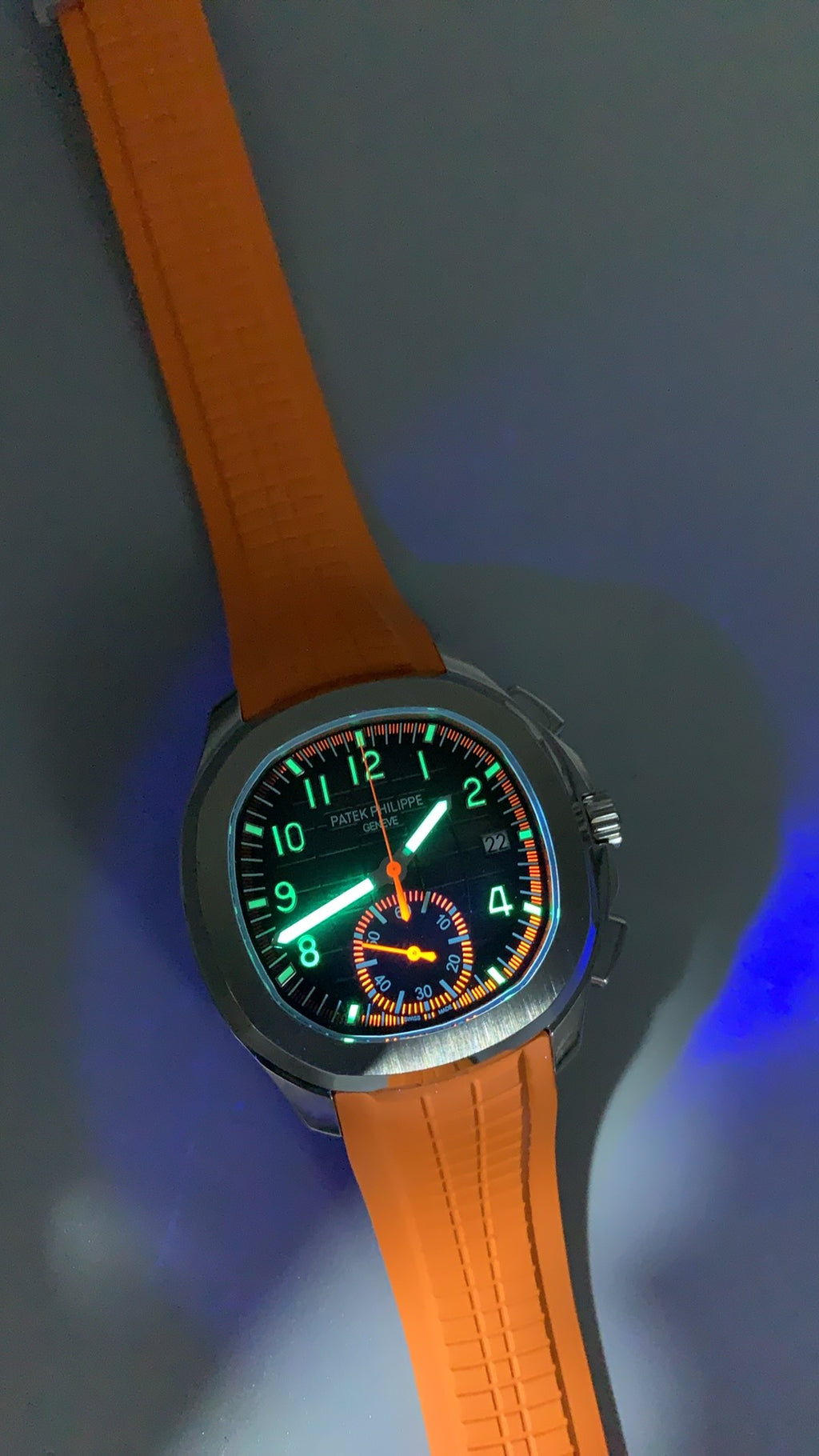 Patek Philippe Aquanaut 5968A | 42.2MM | หน้าปัดสีดำแต้มส้ม | สายยางสีส้ม | โครโนกราฟจับเวลา | กลไกอัตโนมัติ Cal.CH 28-520 C