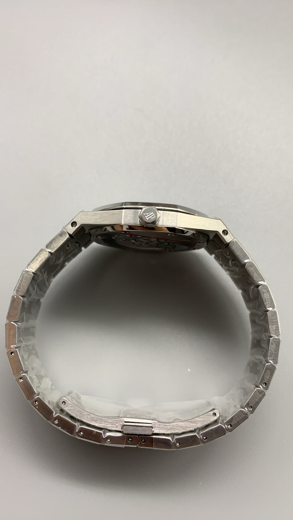 Audemars Piguet Royal Oak 33MM | ตัวเรือนสแตนเลสสตีล | ระบบควอทซ์ (Quartz) | หน้าปัดคลาสสิก | เหมาะสำหรับสุภาพสตรี