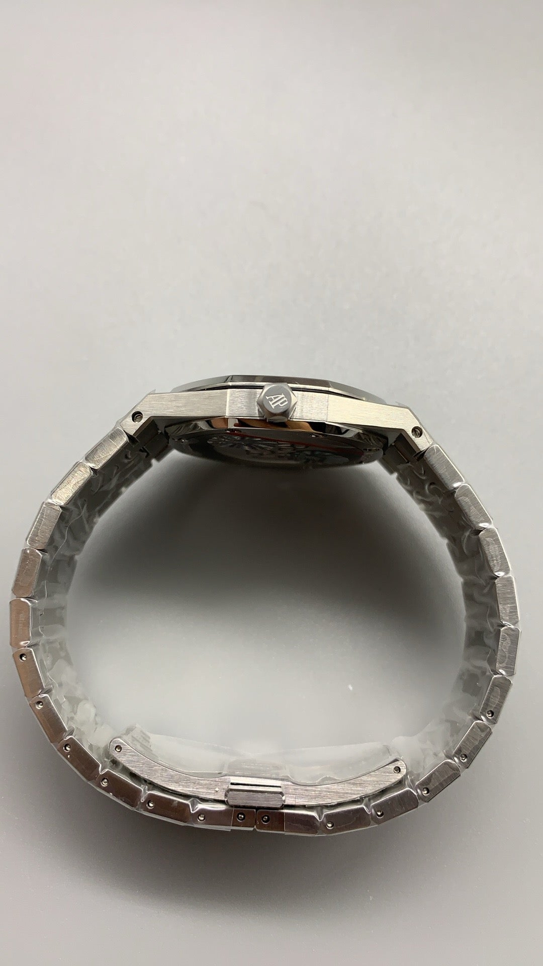 Audemars Piguet Royal Oak 33MM | ตัวเรือนสแตนเลสสตีล | ระบบควอทซ์ (Quartz) | หน้าปัดคลาสสิก | เหมาะสำหรับสุภาพสตรี