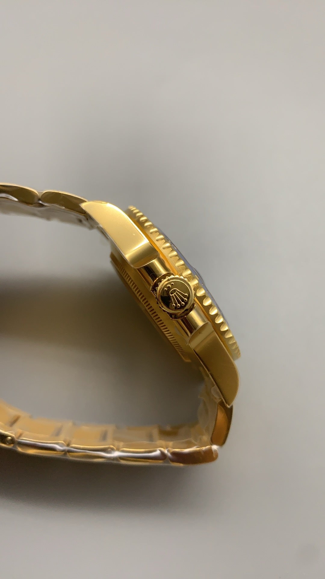 Rolex Submariner 40MM | หน้าปัดสีน้ำเงิน ขอบสีน้ำเงิน | ตัวเรือนสแตนเลสเคลือบสีทอง PVD