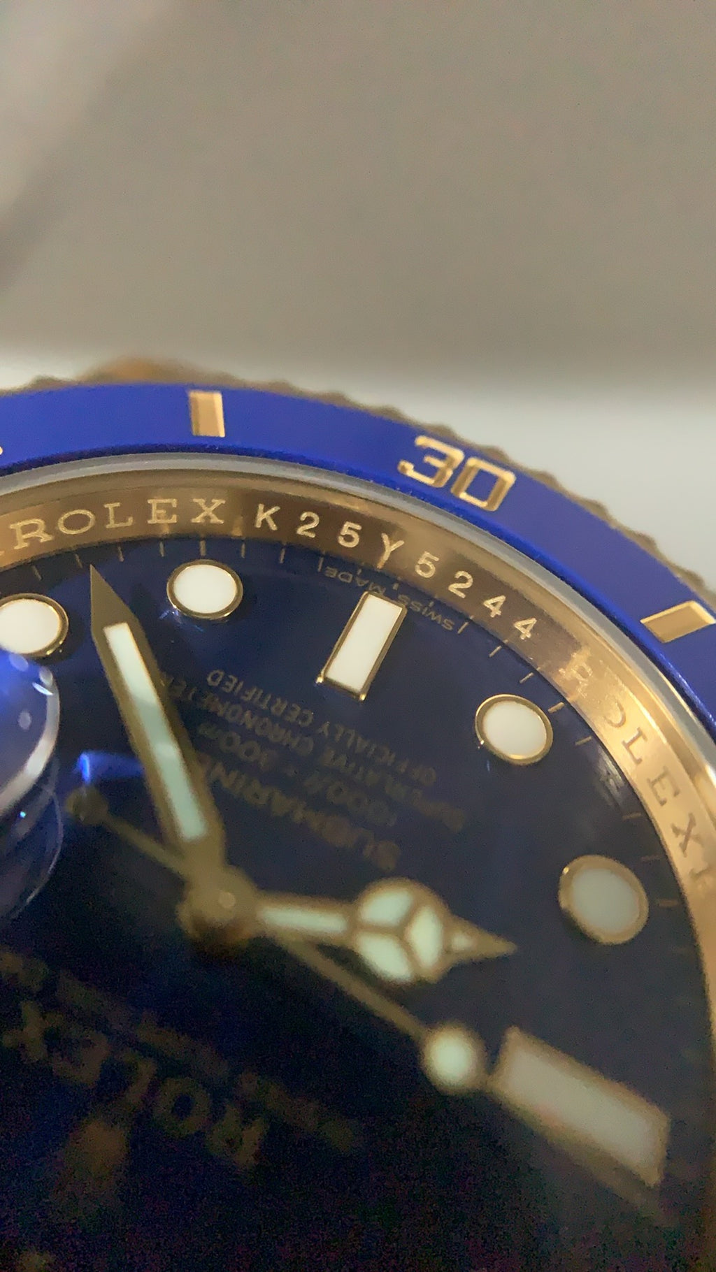 Rolex Submariner 40MM | หน้าปัดสีน้ำเงิน ขอบสีน้ำเงิน | ตัวเรือนสแตนเลสเคลือบสีทอง PVD