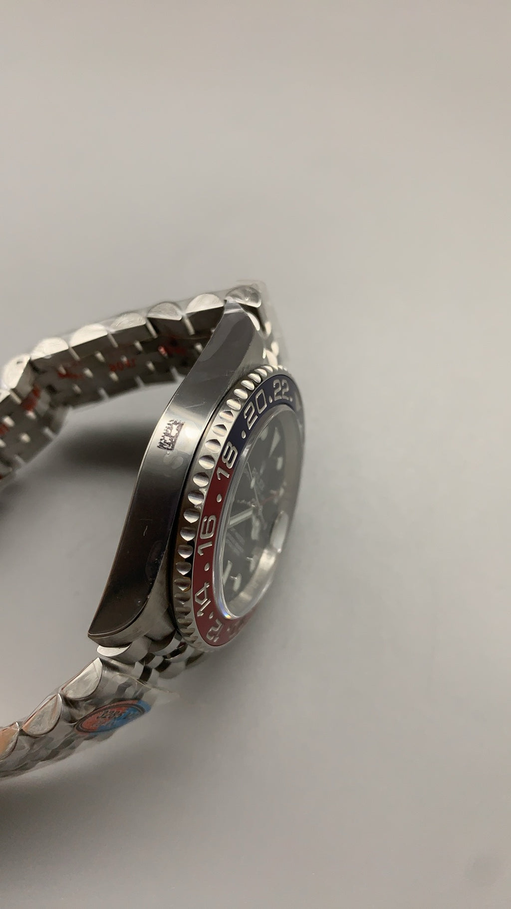 Rolex GMT-Master II 40MM | ขอบเซรามิกสีแดง-ดำ (โค้ก) | กลไกอัตโนมัติ Cal.3285