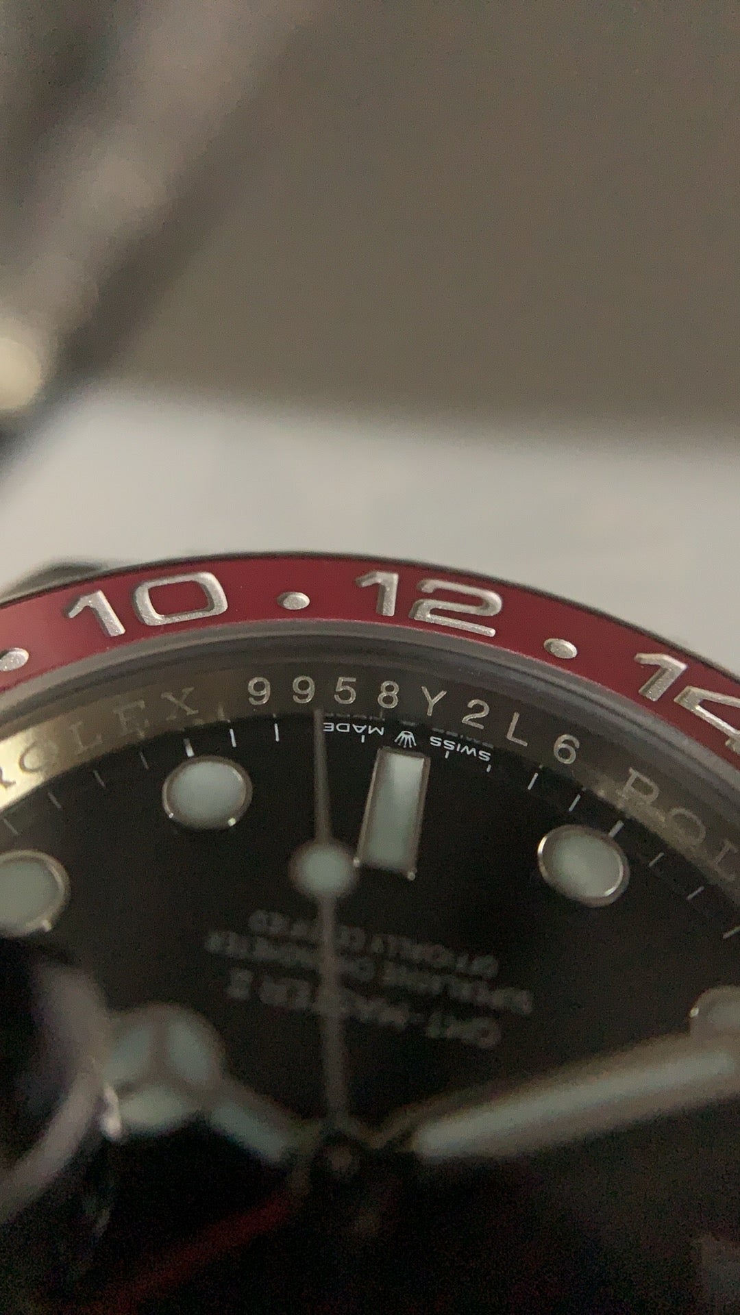 Rolex GMT-Master II 40MM | ขอบเซรามิกสีแดง-ดำ (โค้ก) | กลไกอัตโนมัติ Cal.3285