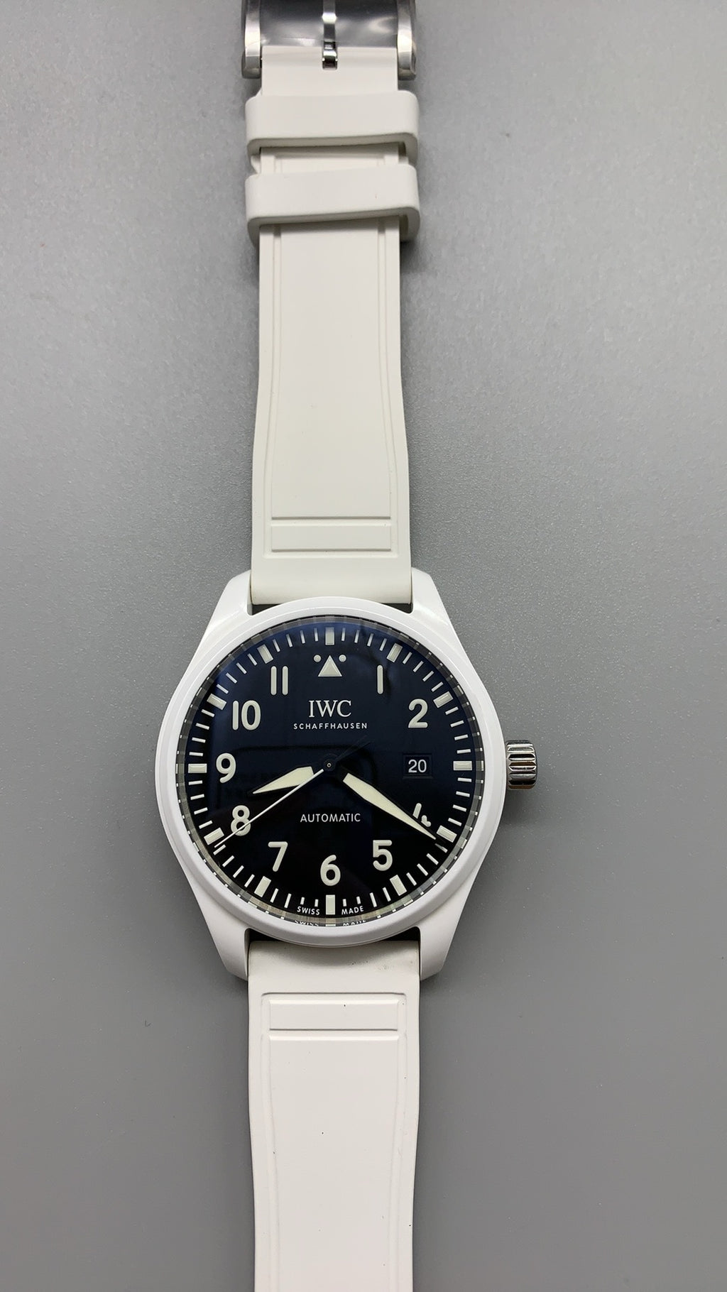 IWC Pilot's Watch Mark XVIII Top Gun | 40MM | ตัวเรือนเซรามิกสีดำ | ฟังก์ชันวันที่ | หน้าปัดสีดำ | สายผ้าไนลอนสีดำ | กลไกอัตโนมัติ Cal.35111