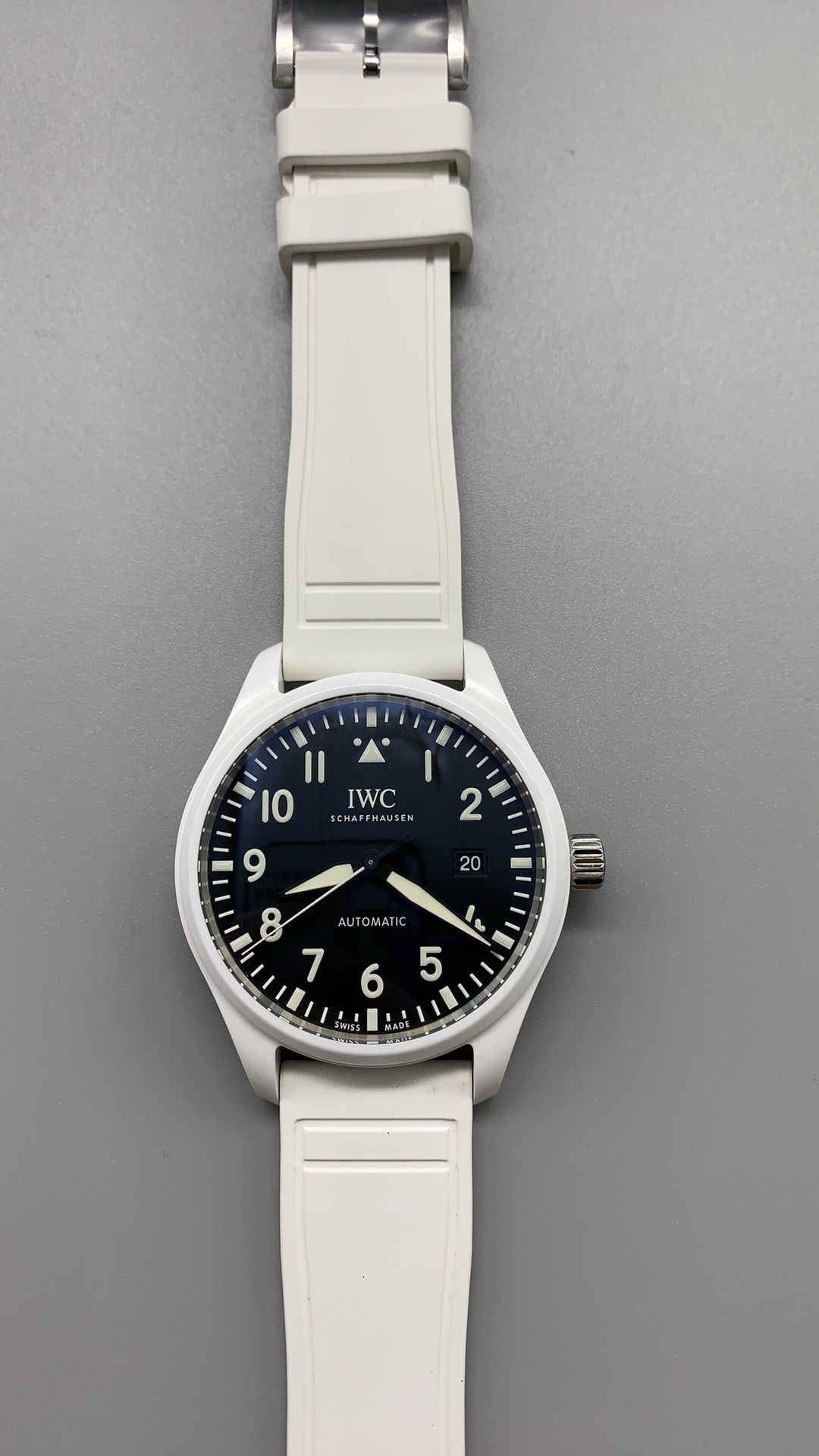 IWC Pilot's Watch Mark XVIII Top Gun | 40MM | ตัวเรือนเซรามิกสีดำ | ฟังก์ชันวันที่ | หน้าปัดสีดำ | สายผ้าไนลอนสีดำ | กลไกอัตโนมัติ Cal.35111