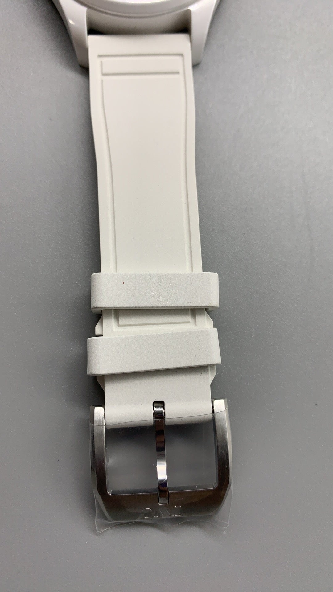 IWC Pilot's Watch Mark XVIII Top Gun | 40MM | ตัวเรือนเซรามิกสีดำ | ฟังก์ชันวันที่ | หน้าปัดสีดำ | สายผ้าไนลอนสีดำ | กลไกอัตโนมัติ Cal.35111