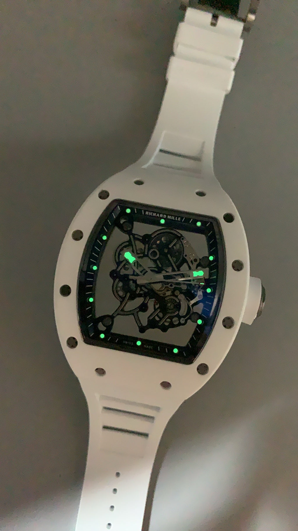 Richard Mille RM055 | 42MM | ตัวเรือนเซรามิกสีขาว + โครงไทเทเนียม | หน้าปัดสเกเลตัน | กลไกไขลานมือ RMUL2