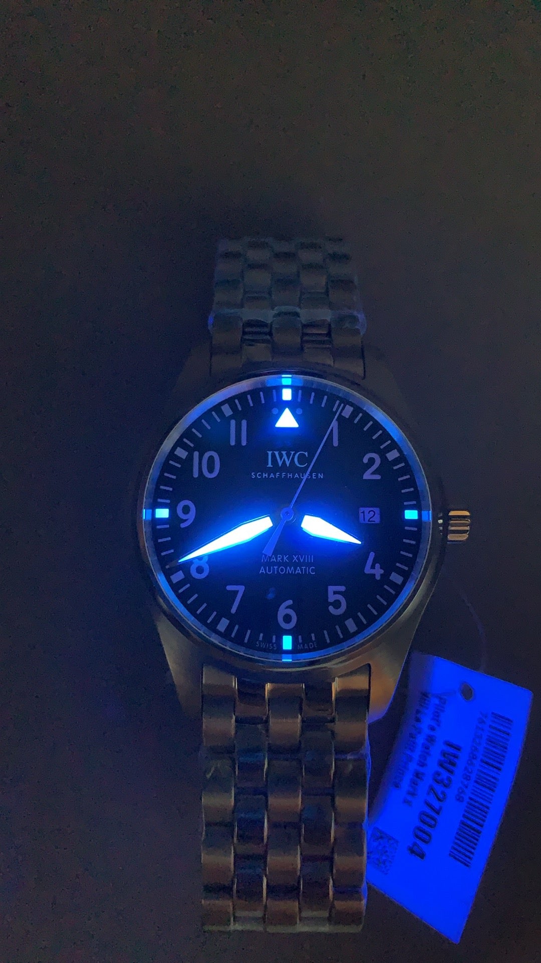 IWC Pilot's Watch Mark XVIII | 40MM | ตัวเรือนสแตนเลสสตีล | ฟังก์ชันวันที่ | หน้าปัดสีดำ | สายหนังวัวสีดำ | กลไกอัตโนมัติ Cal.35111