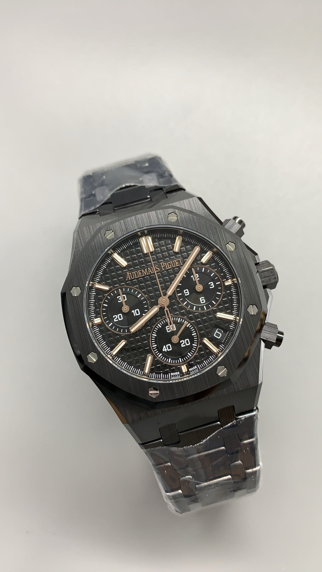 Audemars Piguet Royal Oak 26240CE | 41MM | ตัวเรือนเซรามิกสีดำ | หน้าปัดสีดำ | จับเวลา Chronograph | กลไกอัตโนมัติ Cal.4401