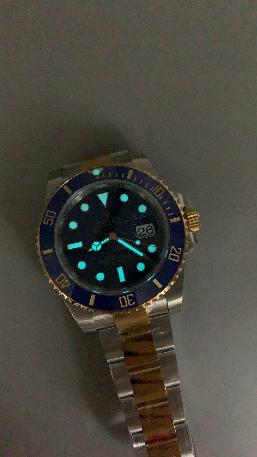 Rolex Submariner 41MM | หน้าปัดสีน้ำเงิน ขอบสีน้ำเงิน | ตัวเรือนทูโทนสแตนเลสเคลือบสีทอง PVD