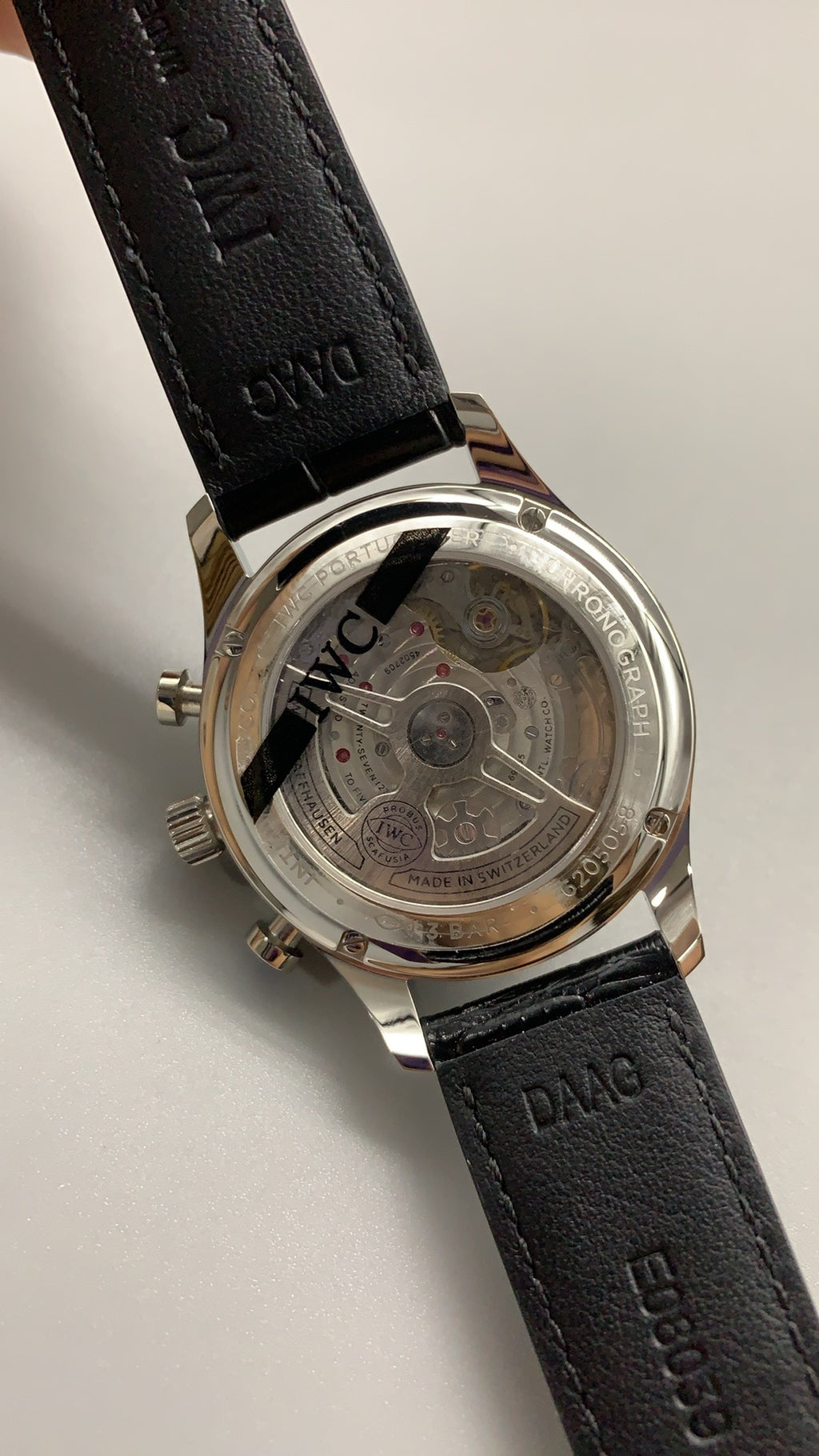 IWC Portugieser Chronograph | 41MM | ตัวเรือนสแตนเลสสตีล | ฟังก์ชันจับเวลา | หน้าปัดสีขาว | สายหนังจระเข้สีน้ำเงิน | กลไกอัตโนมัติ Cal.69355