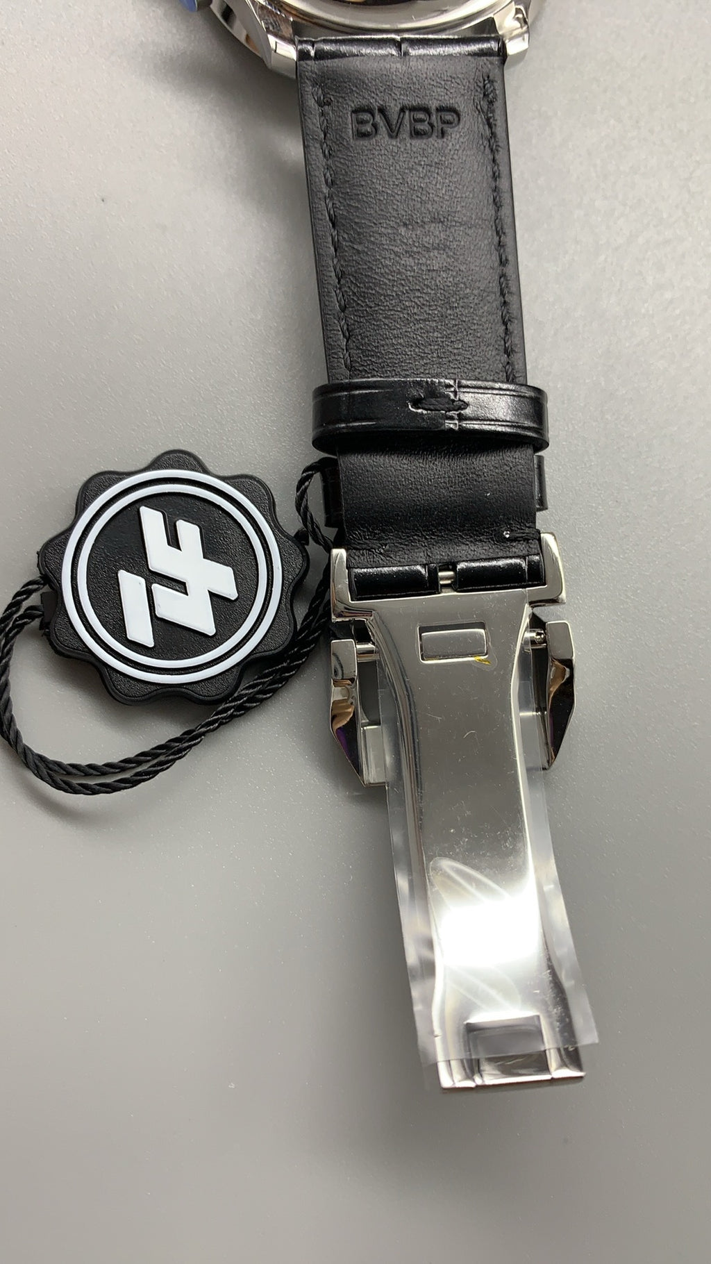 IWC Portugieser Chronograph | 41MM | ตัวเรือนสแตนเลสสตีล | ฟังก์ชันจับเวลา | หน้าปัดสีขาว | สายหนังจระเข้สีน้ำเงิน | กลไกอัตโนมัติ Cal.69355