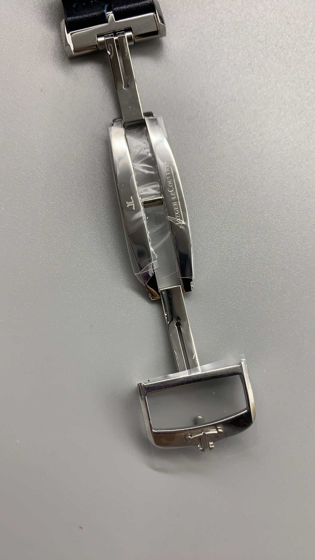 Jaeger-LeCoultre Reverso Classic Small Seconds | 45.6×27.4MM | Stainless steel case | Manual winding movement | Blue dial | Blue alligator strap | Small seconds function