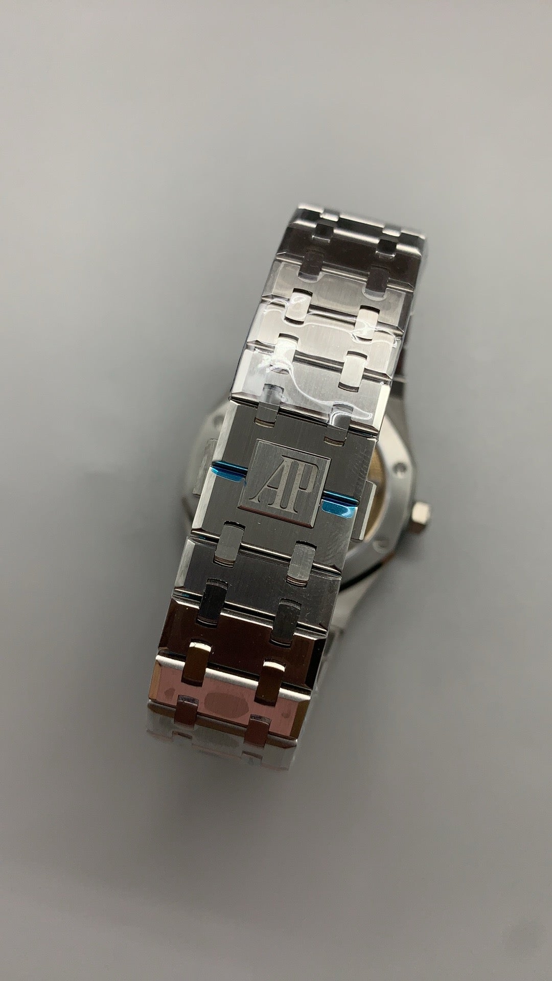 Audemars Piguet Royal Oak 15510ST | 41MM | ตัวเรือนสแตนเลสสตีล | หน้าปัดสีน้ำเงิน | กลไกอัตโนมัติ Cal.4302