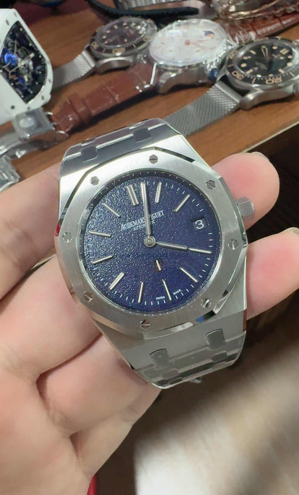 Audemars Piguet Royal Oak 16202ST | 39MM | ตัวเรือนสแตนเลสสตีล | หน้าปัดสีน้ำเงินด้าน (Matte Blue) | กลไกอัตโนมัติ Cal.7121