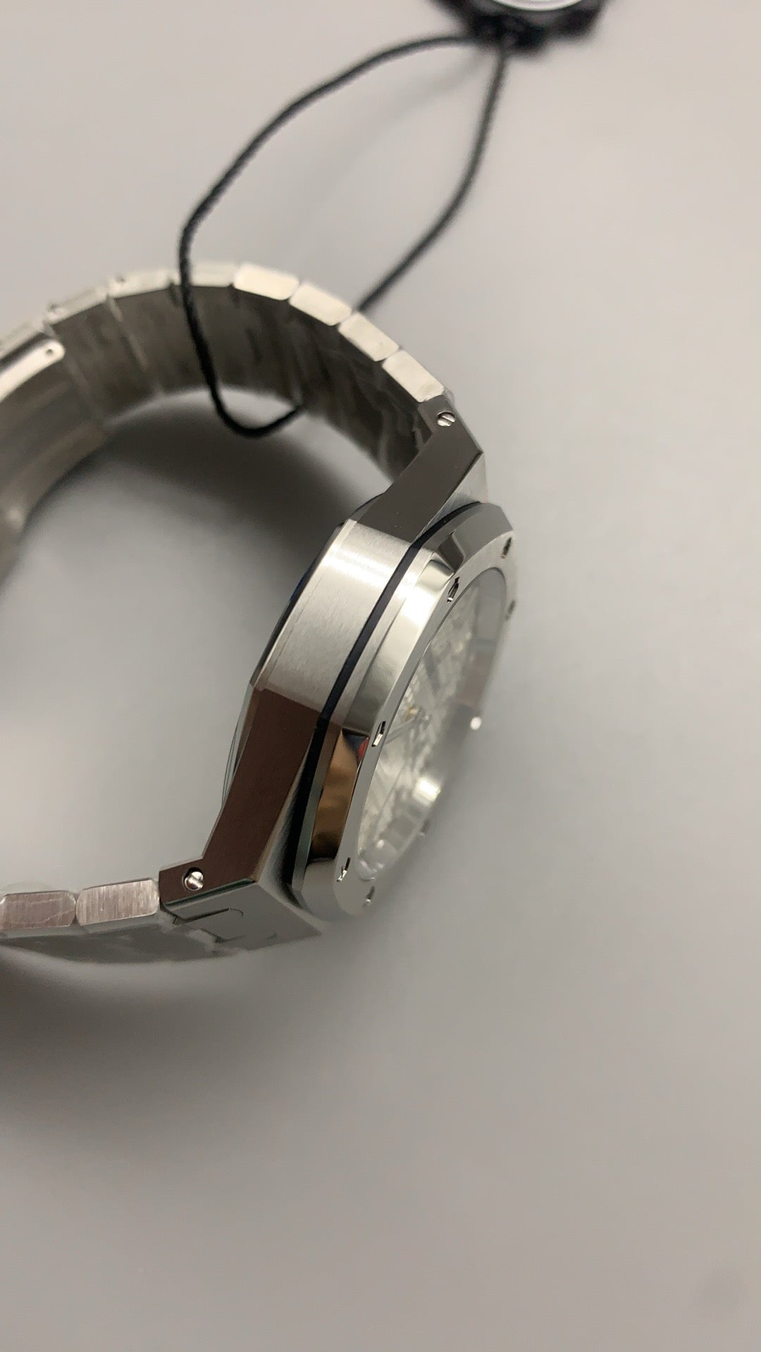 Audemars Piguet Royal Oak 15450ST | 37MM | ตัวเรือนสแตนเลสสตีล | หน้าปัดสีขาว | กลไกอัตโนมัติ Cal.3120