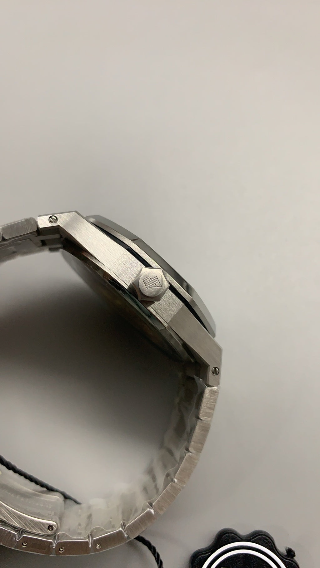 Audemars Piguet Royal Oak 15450ST | 37MM | ตัวเรือนสแตนเลสสตีล | หน้าปัดสีขาว | กลไกอัตโนมัติ Cal.3120