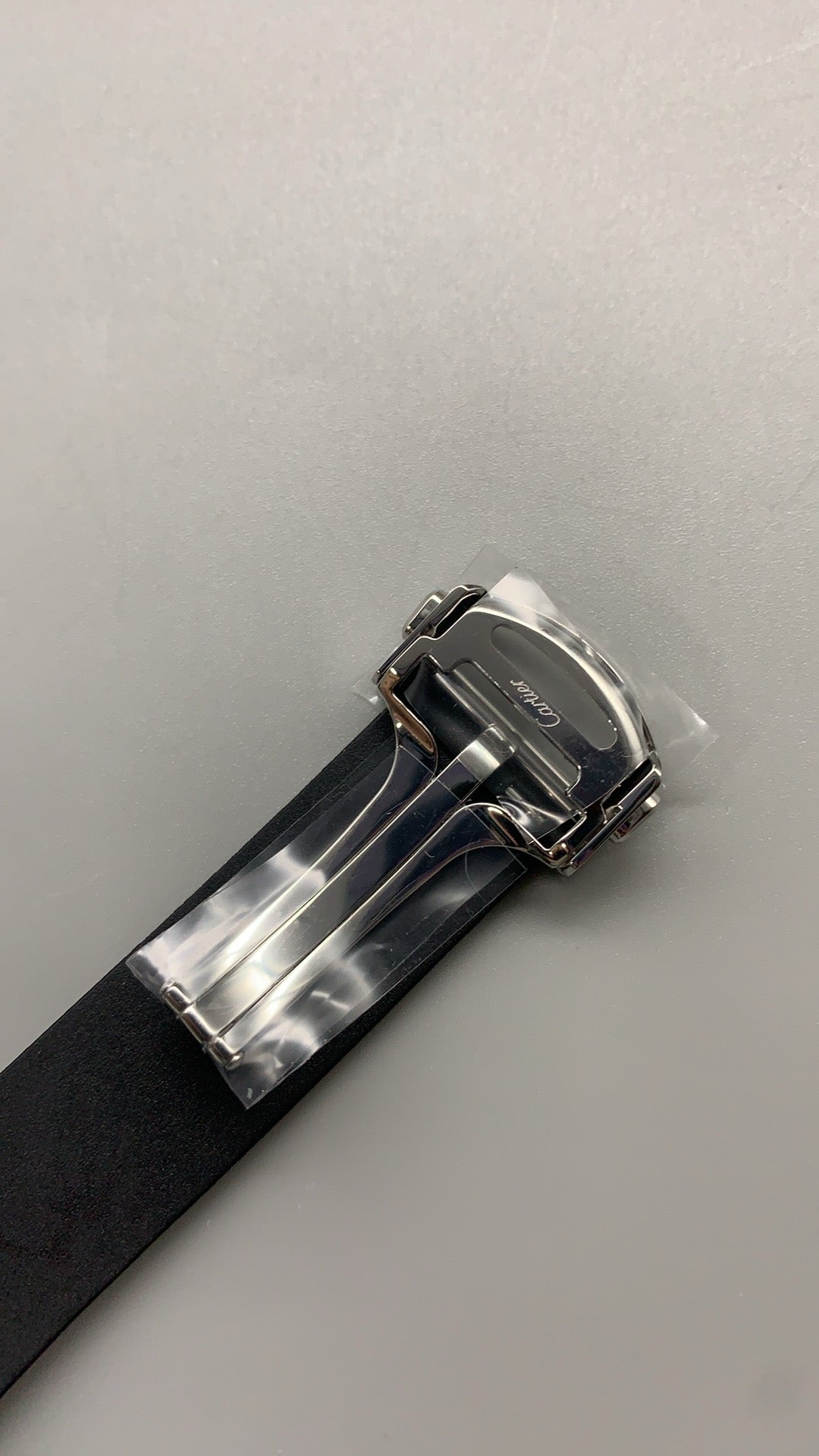 Cartier Santos de Cartier | ขนาด 40 มม. (Large) | ขอบหน้าปัดสีดำ | สายยาง | อัตโนมัติ