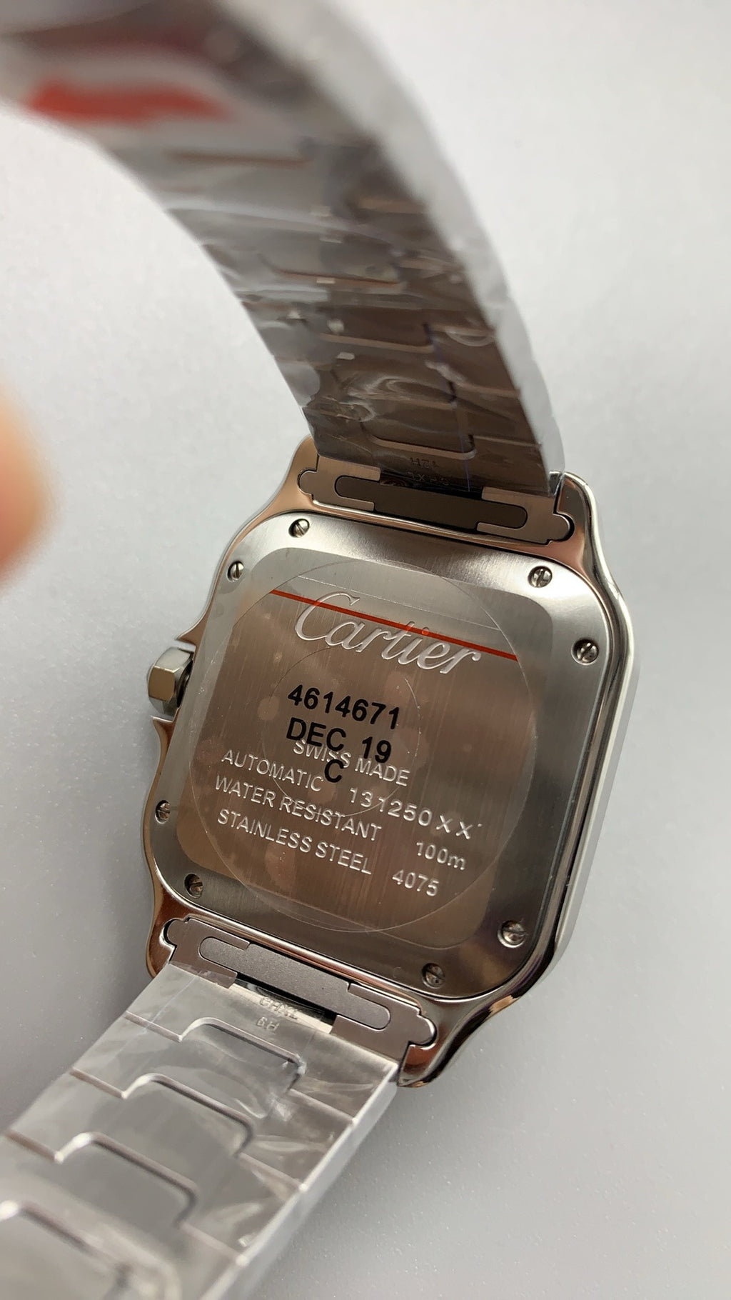 Cartier Santos de Cartier | ขนาด 35 มม. | ระบบอัตโนมัติ | ตัวเรือนสี่เหลี่ยม | สายหนัง / สายเหล็ก