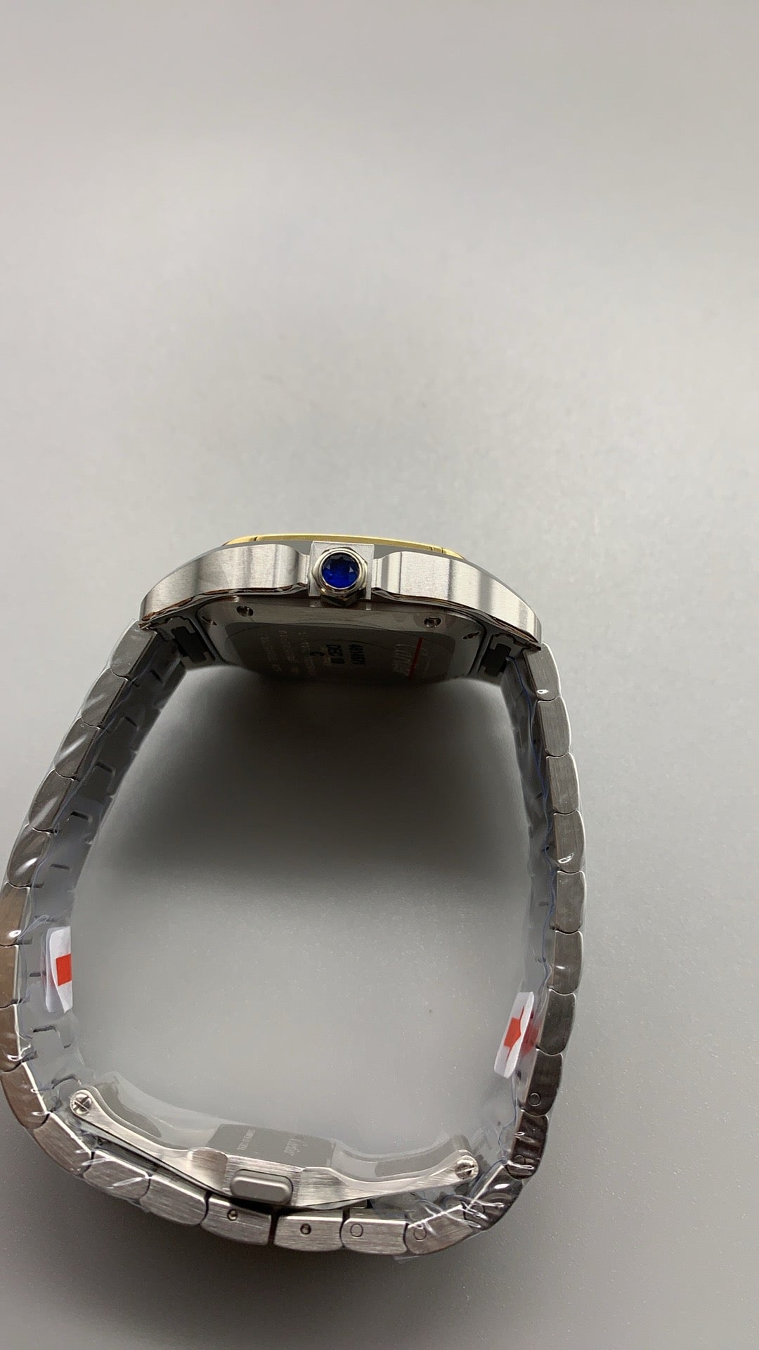 Cartier Santos de Cartier | ขนาด 35 มม. | ระบบอัตโนมัติ | ตัวเรือนสี่เหลี่ยม | สายหนัง / สายเหล็ก