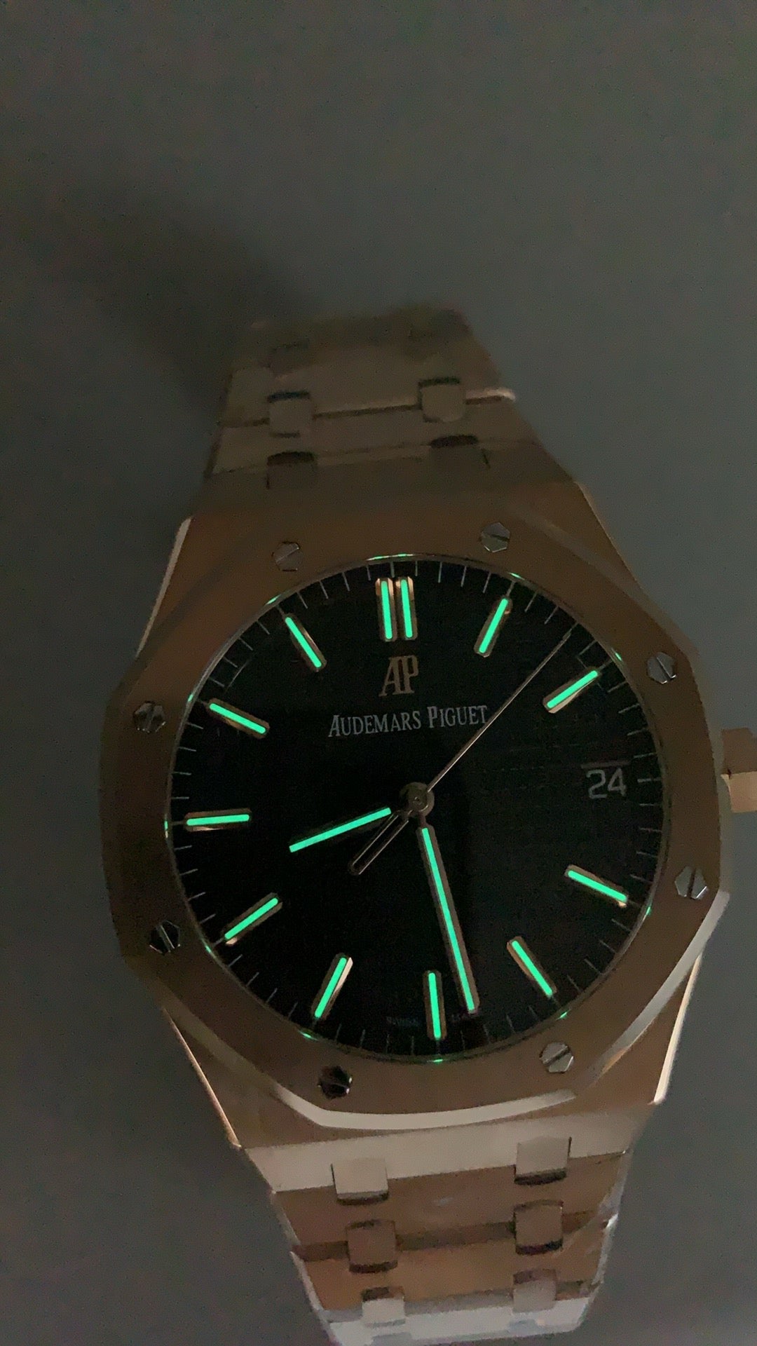 Audemars Piguet Royal Oak 15500 | 41MM | ตัวเรือนสแตนเลสสตีลเคลือบสีโรสโกลด์ PVD | หน้าปัดสีดำ | กลไกอัตโนมัติ Cal.4302